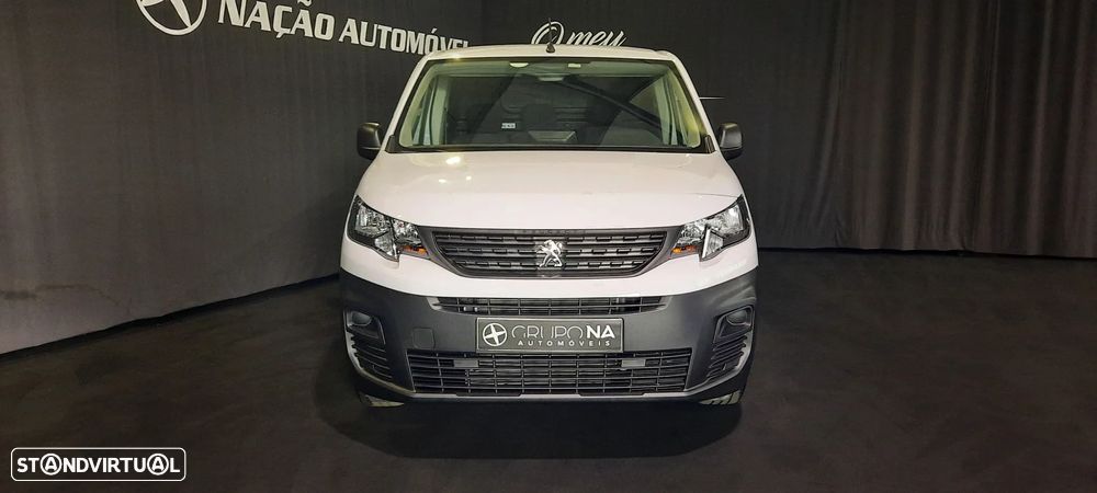 Peugeot Partner Longa 1.5 BlueHDi 100cv 6 vel. 3 lug. 5 portas - 4