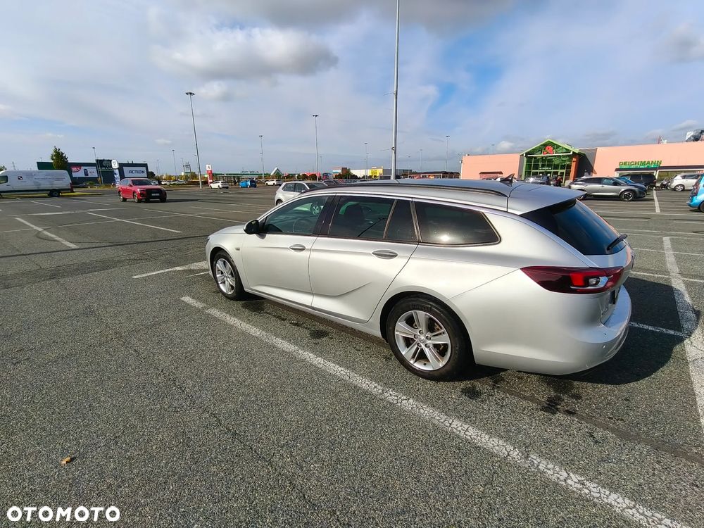 Opel Insignia - 10