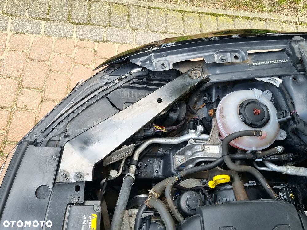 Volkswagen Passat 1.8 TSI BMT Comfortline - 13
