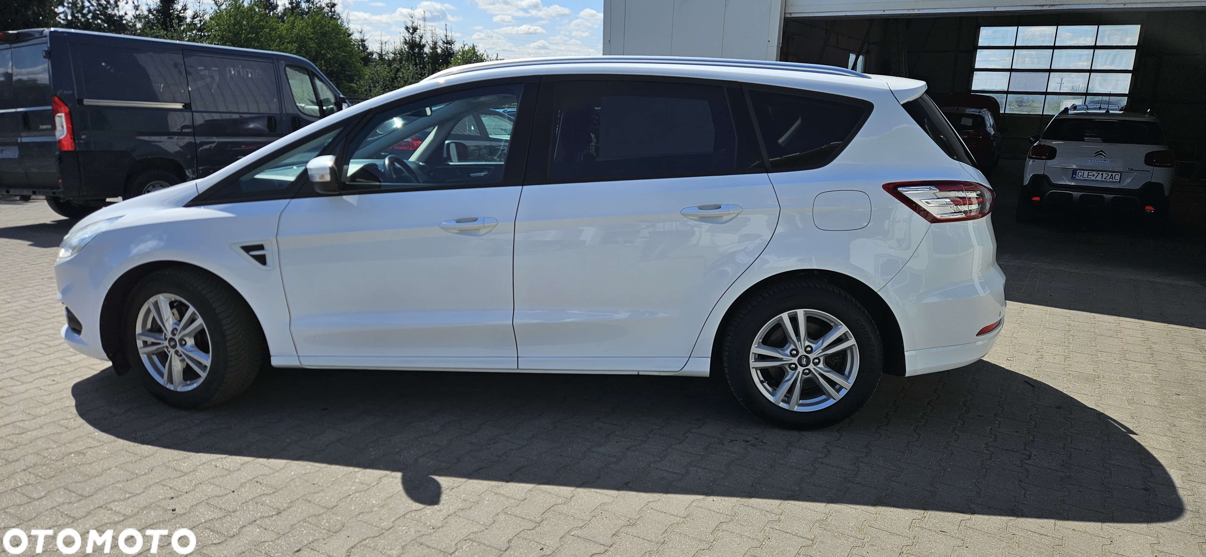 Ford S-Max 2.0 EcoBlue Titanium - 2