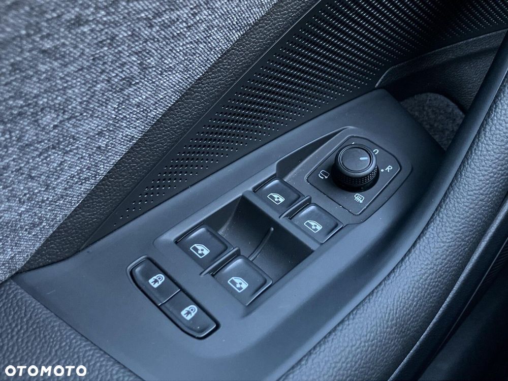 Skoda Superb 2.0 TDI SCR Selection DSG - 24