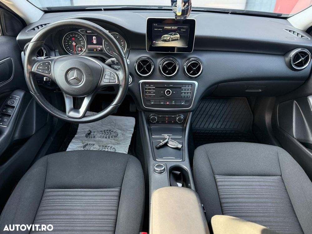 Mercedes-Benz A 160 7G-DCT - 27