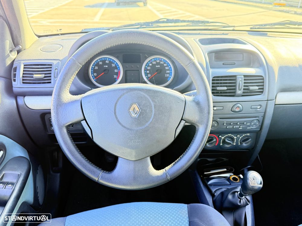 Renault Clio 1.2 16V Authentique - 8