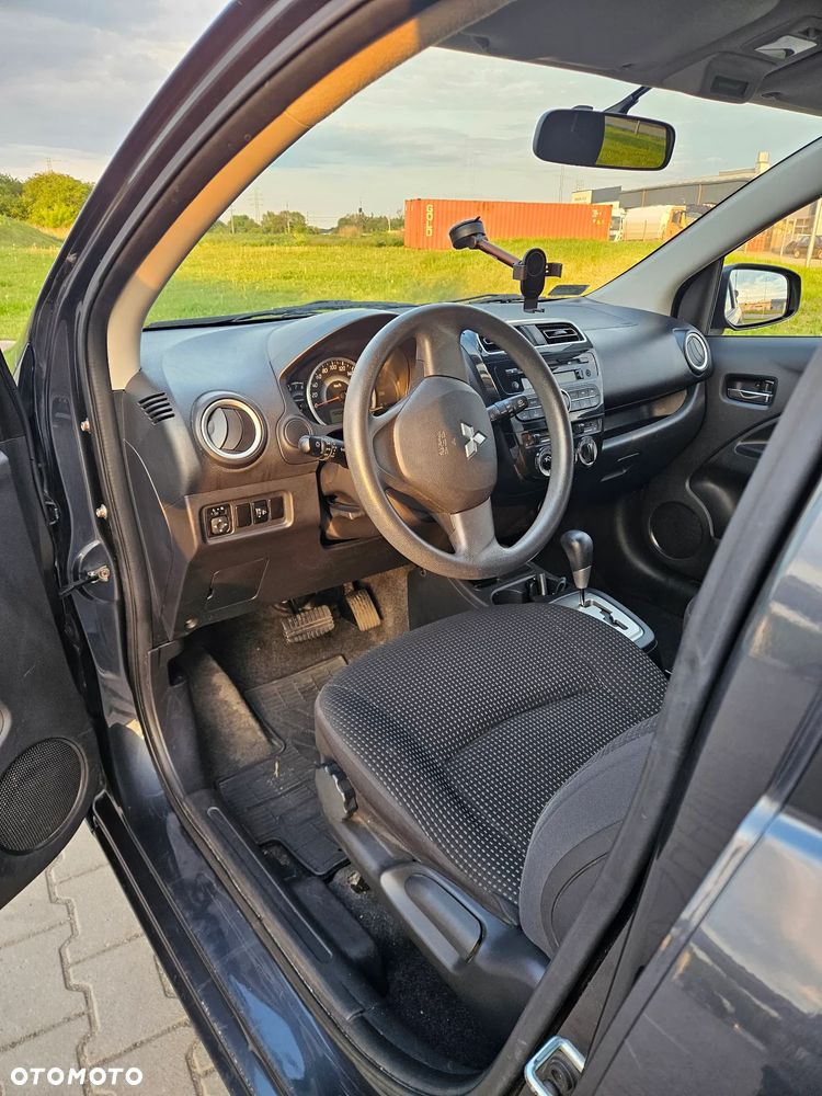 Mitsubishi Space Star 1.2 Invite CVT - 12