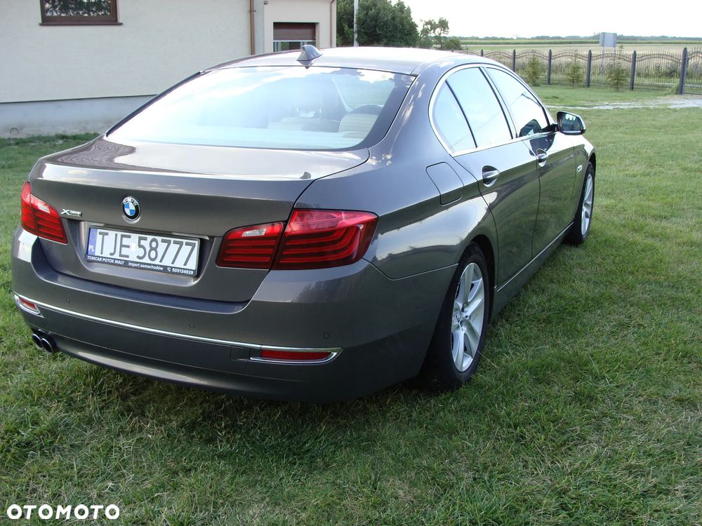 BMW Seria 5 530d xDrive Luxury Line - 4