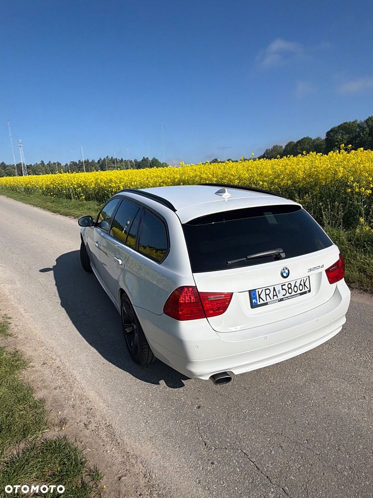 BMW Seria 3 320d - 10