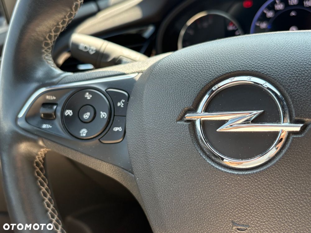 Opel Insignia 2.0 CDTI Elegance S&S - 32