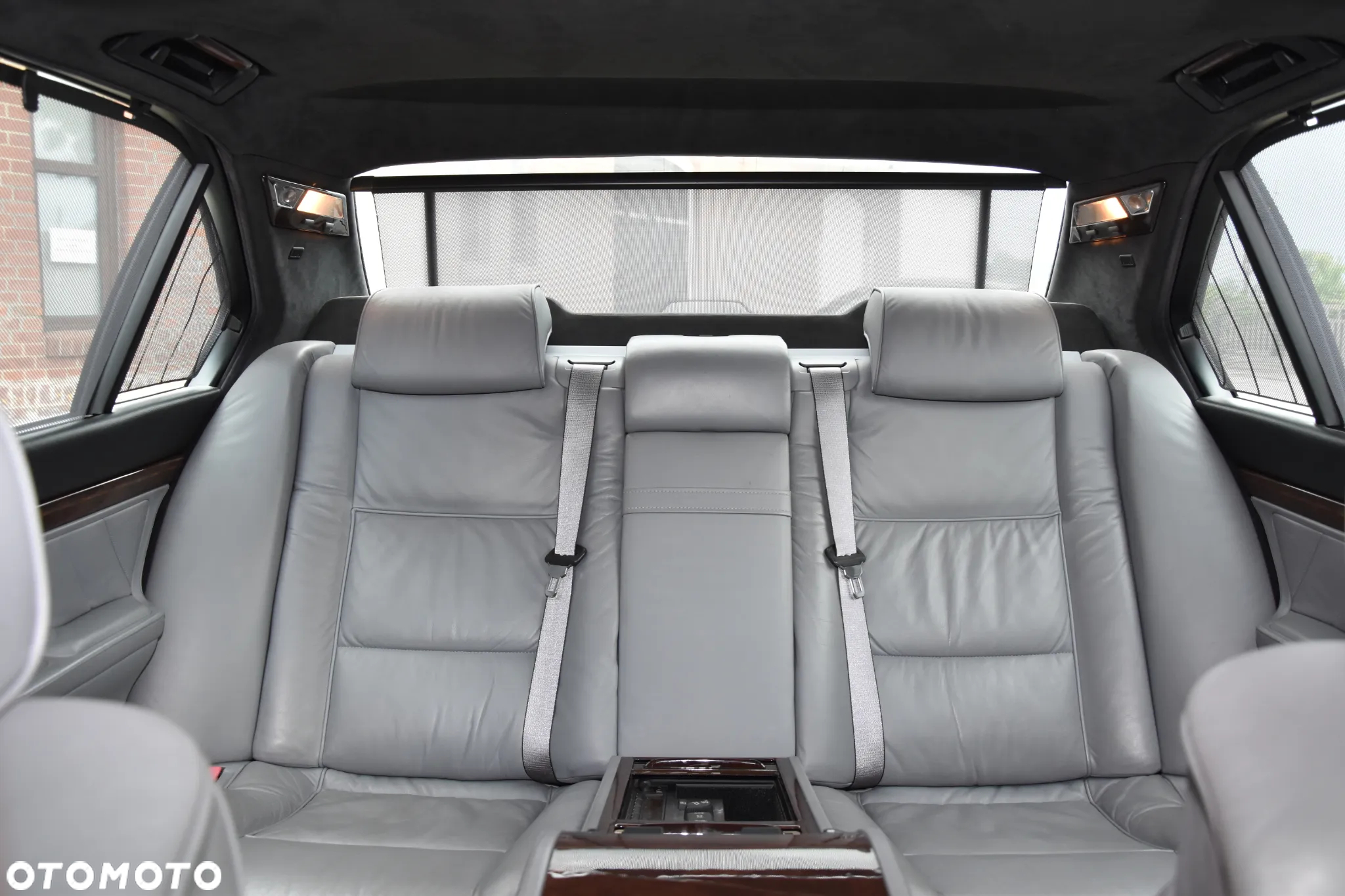BMW Seria 7 750iL - 29