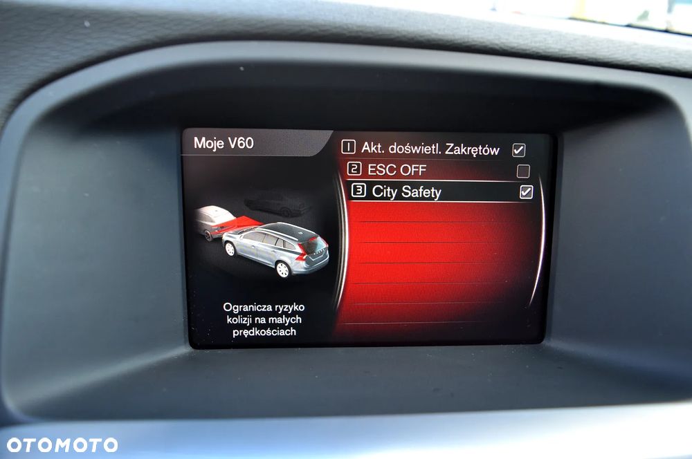 Volvo V60 Cross Country D3 Drive-E Summum - 39