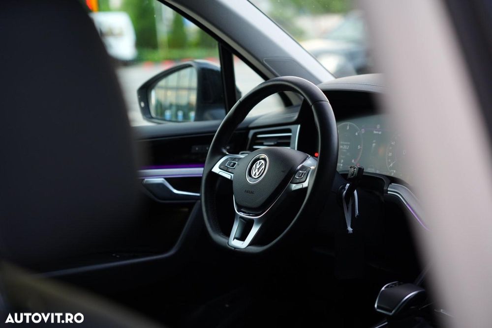 Volkswagen Touareg V6 TDI R-Style - 11