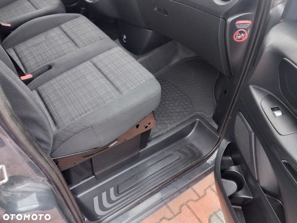 Mercedes-Benz Vito - 18