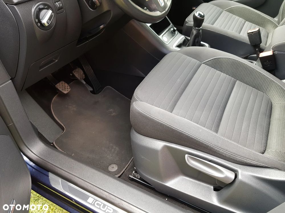 Volkswagen Tiguan 2.0 TDI DPF 4Motion BlueMotion Technology Lounge Sport & Style - 24