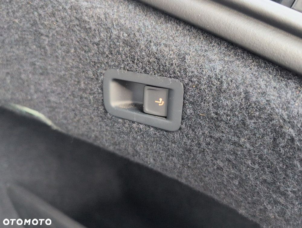 Volkswagen Arteon 2.0 TDI 4Motion R-Line DSG - 38