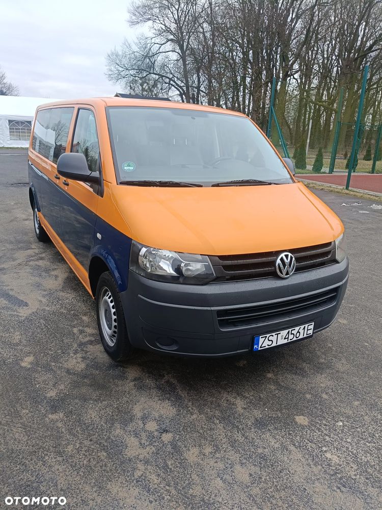 Volkswagen Caravelle - 4
