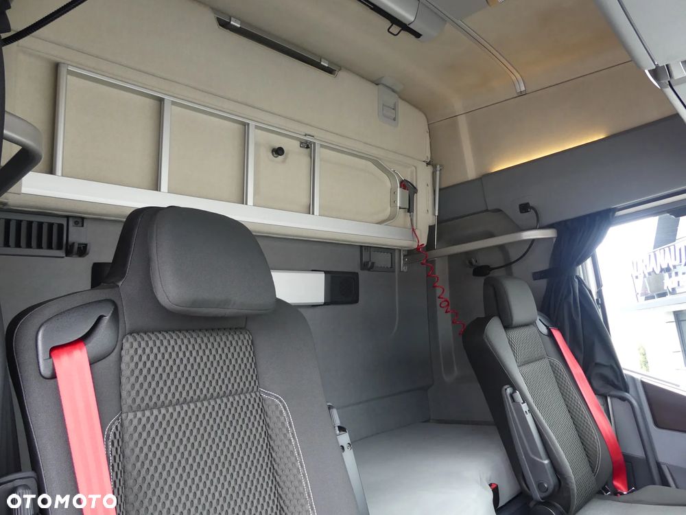 Renault T440 6x2 / FIRANKA 8.10m / EURO 6 / KLIMATYZACJA POSTOJOWA / - 28