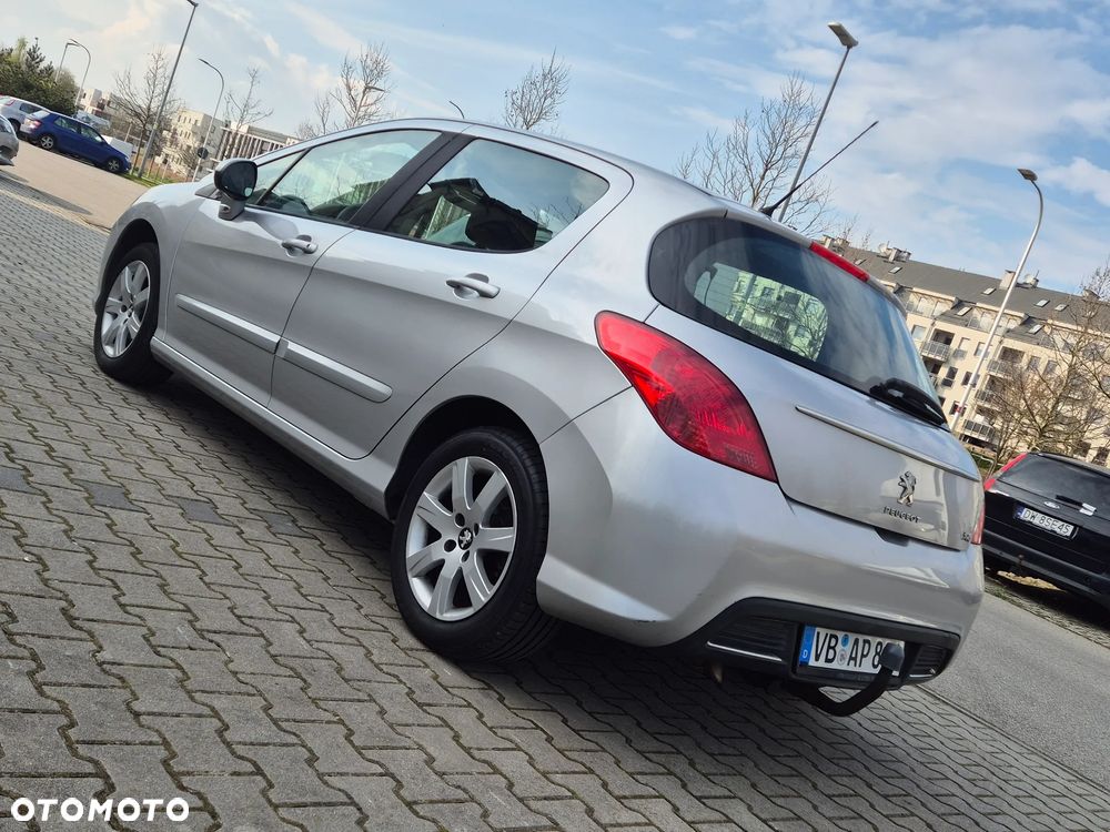 Peugeot 308 120 VTi Style - 4