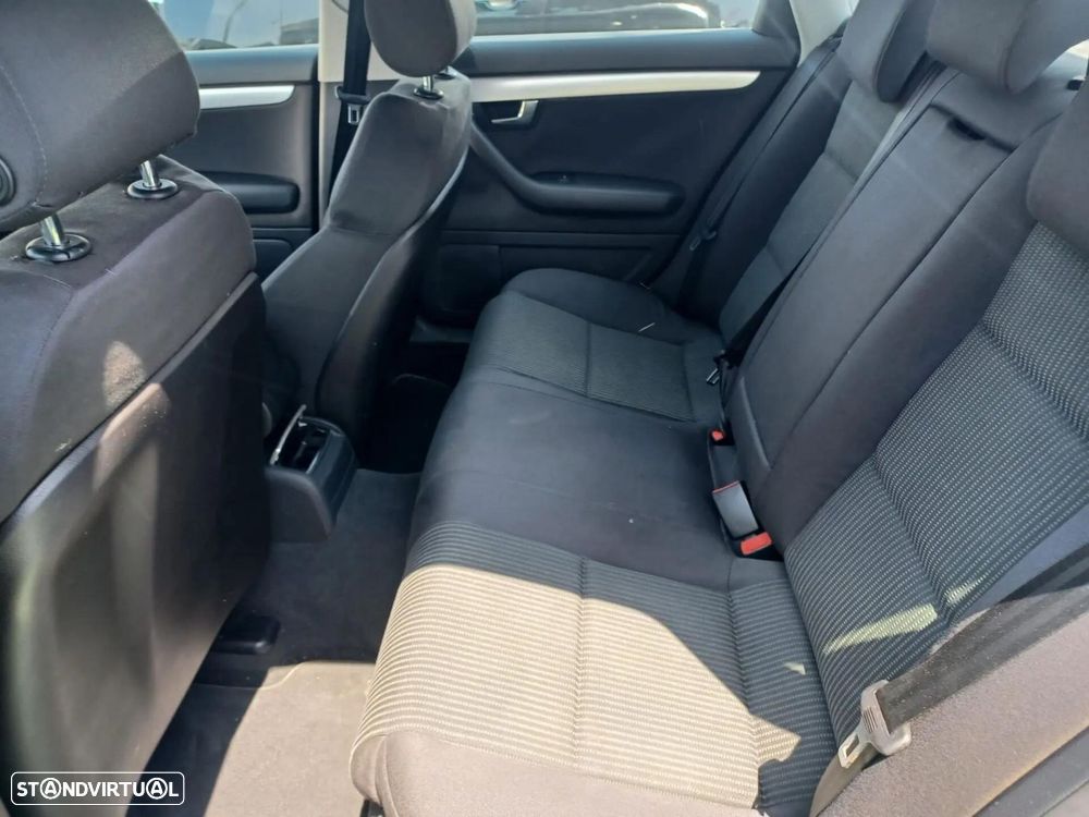 Audi A4 2.0 TDI S-line - 17