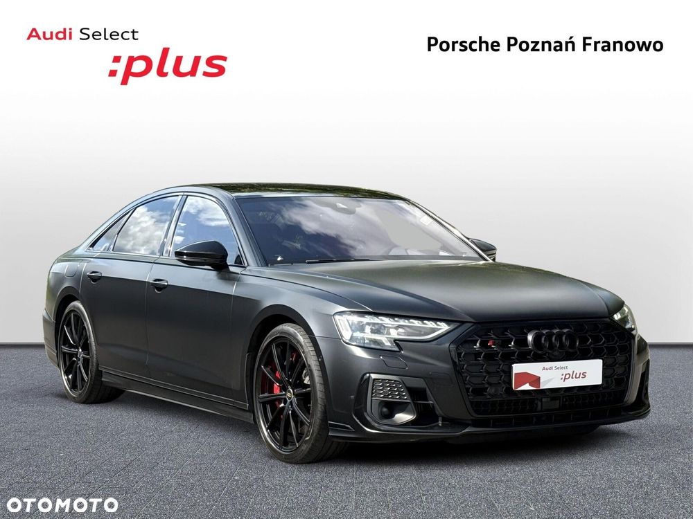 Audi S8 - 8