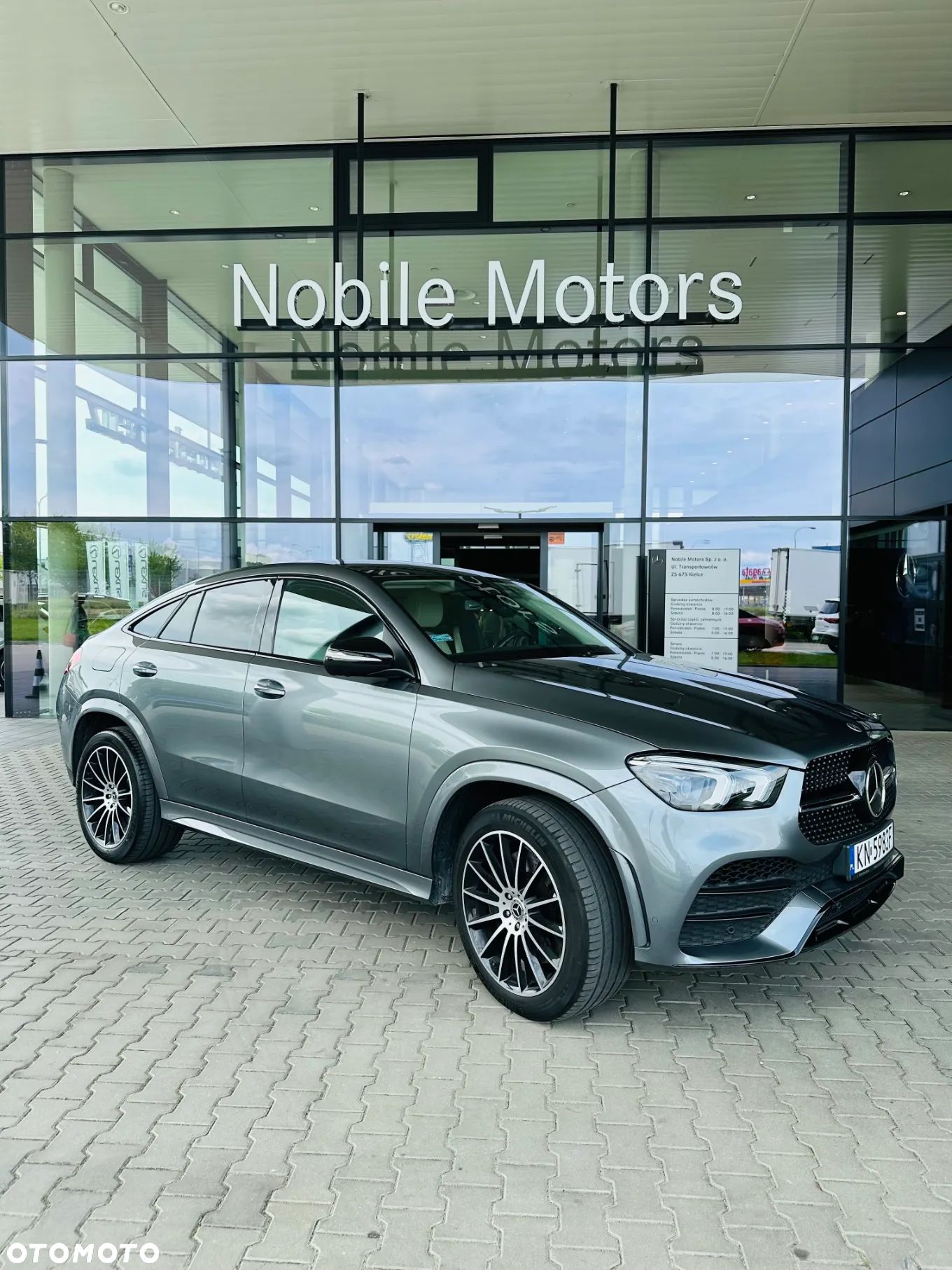 Mercedes-Benz GLE - 1