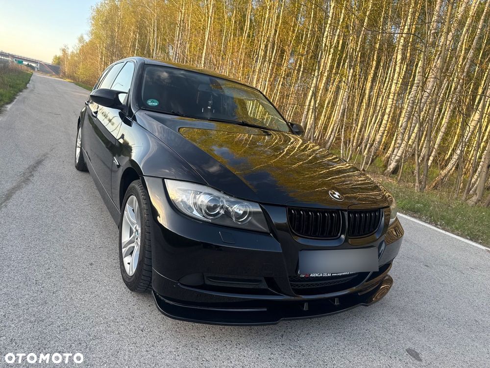 BMW Seria 3 320d DPF - 1