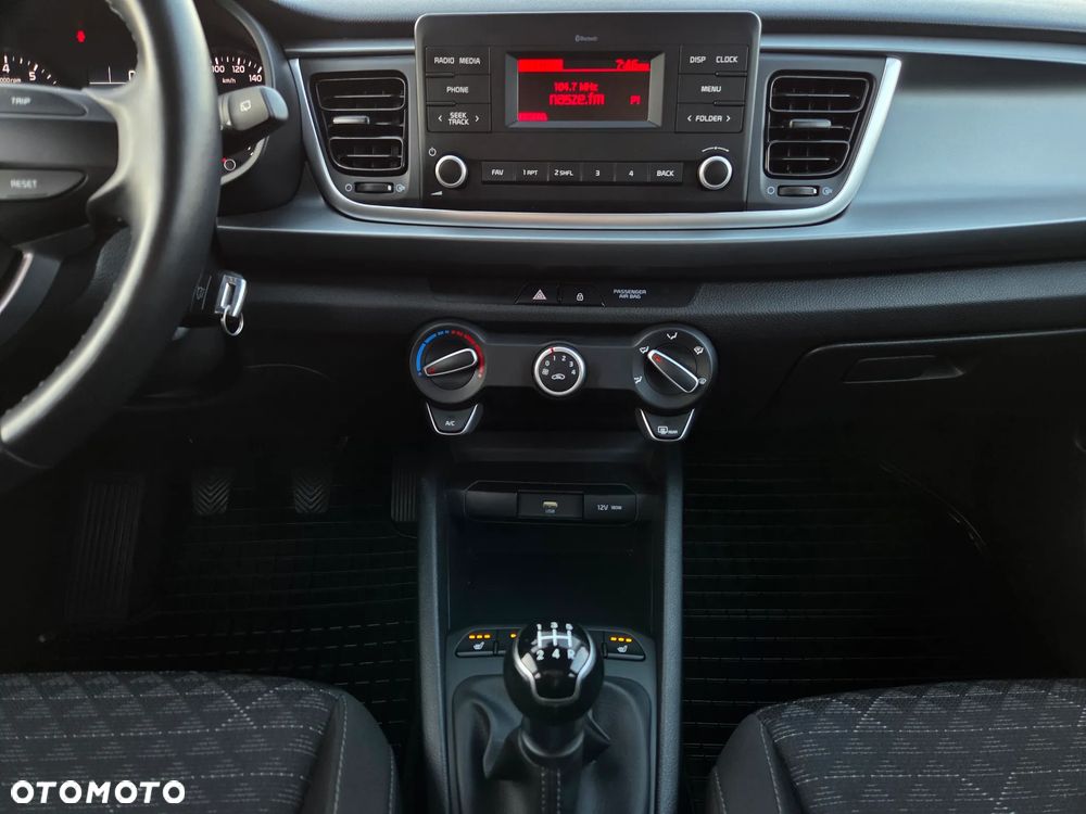 Kia Rio 1.2 M - 24