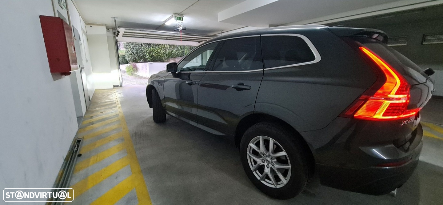 Volvo XC 60 2.0 T8 PHEV Momentum Plus AWD - 2