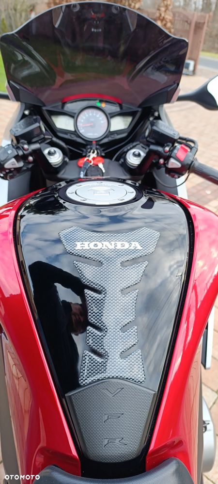 Honda VFR - 11