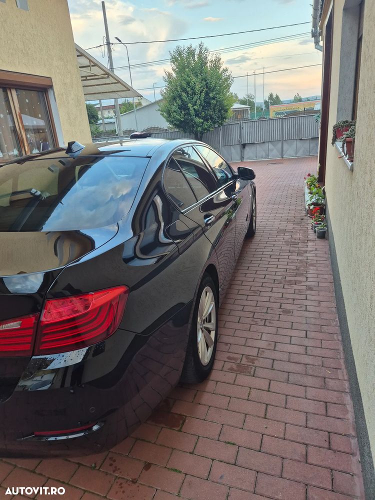 BMW Seria 5 520d Aut. - 4