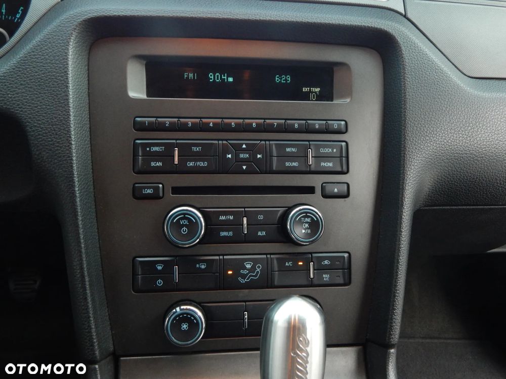 Ford Mustang 3.7 V6 Premium - 26