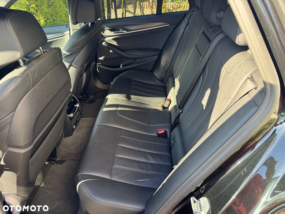 BMW Seria 5 520d MHEV Sport Line sport - 19