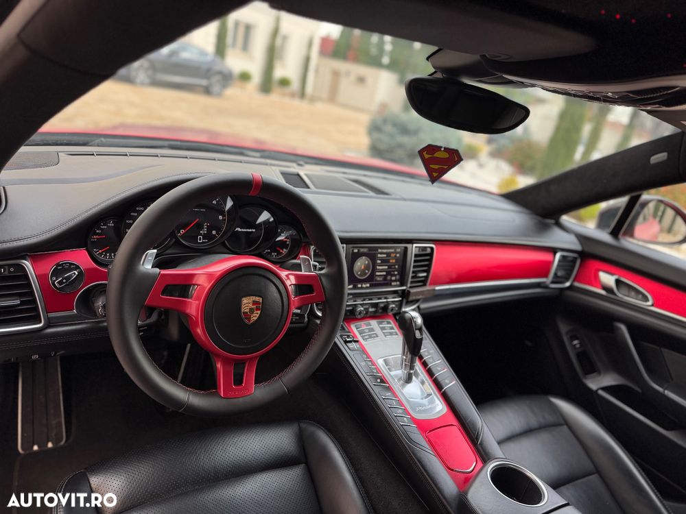 Porsche Panamera - 16
