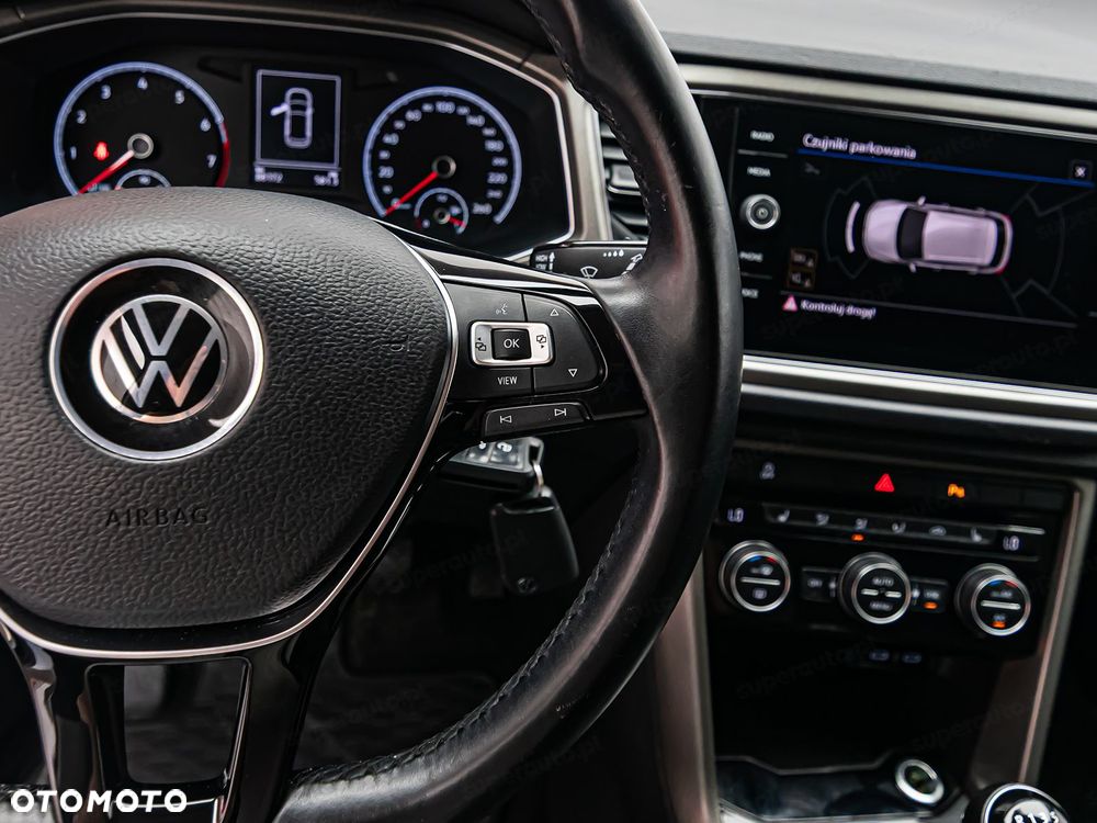 Volkswagen T-Roc - 14