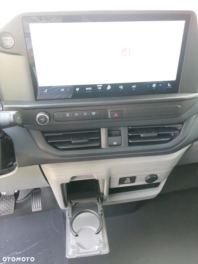 Ford Transit - 11