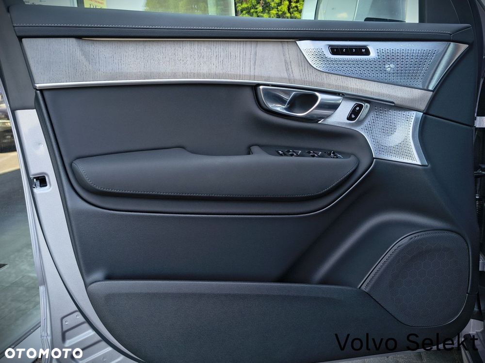 Volvo XC 90 - 12