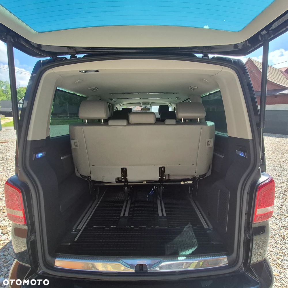 Volkswagen Multivan - 9
