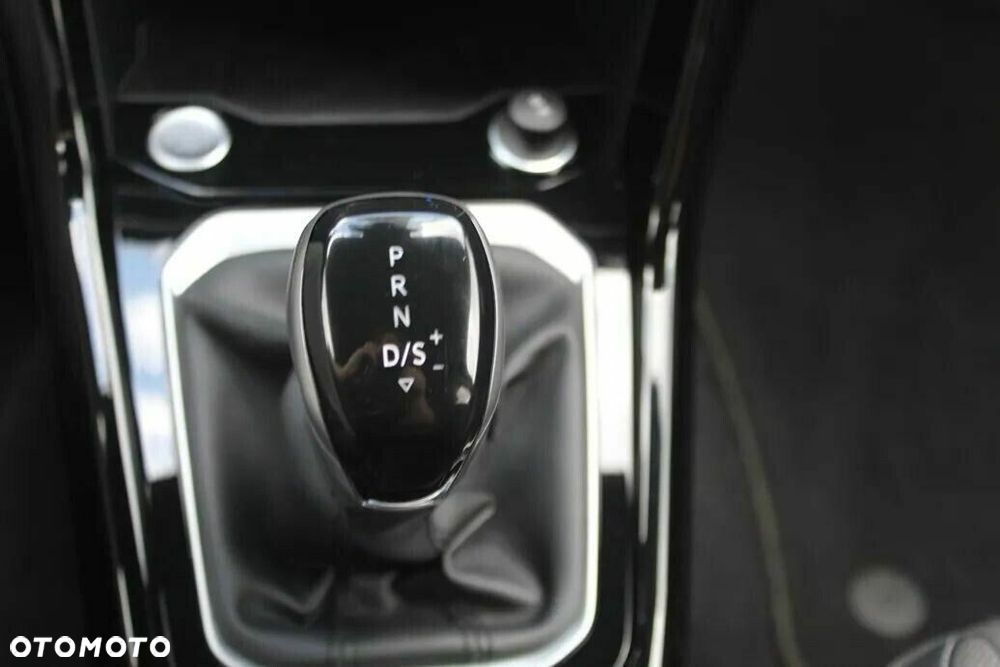 Volkswagen T-Roc 1.5 TSI Style DSG - 21