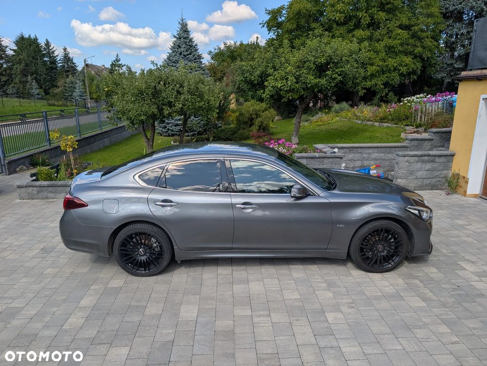 Infiniti Q70 2.2d Sport - 1
