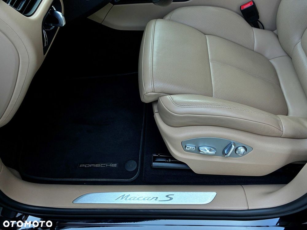 Porsche Macan - 19