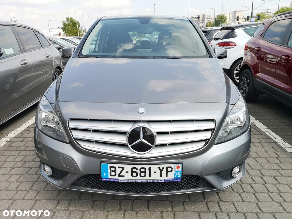 Mercedes-Benz Klasa B 180 (BlueEFFICIENCY) - 3