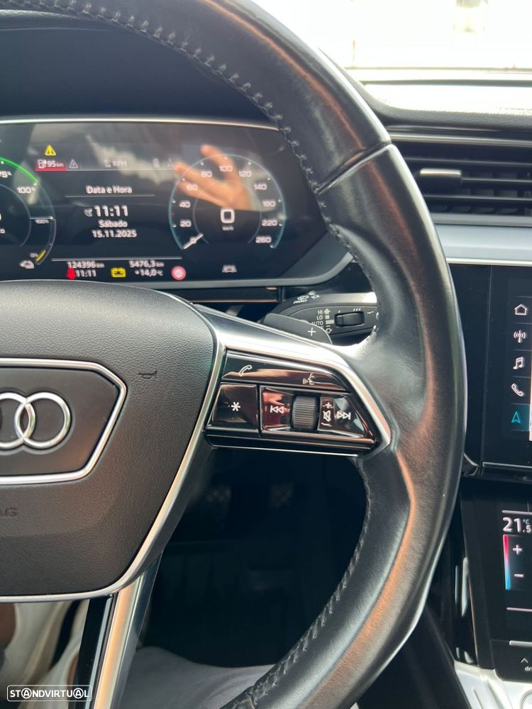 Audi e-tron 55 quattro - 37