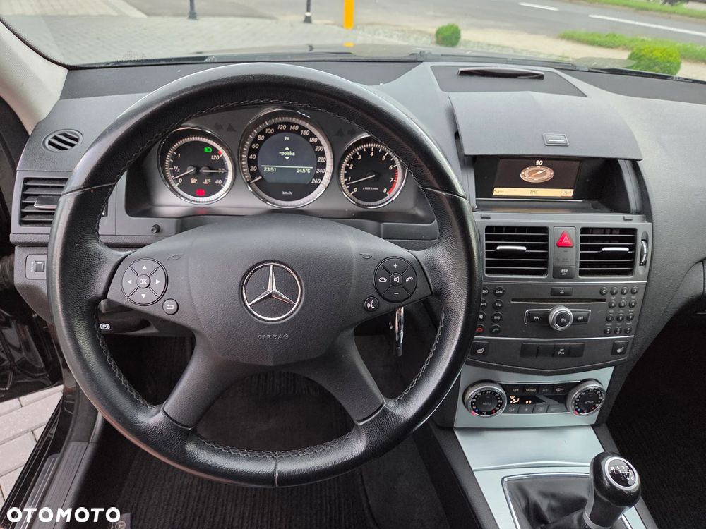 Mercedes-Benz Klasa C 180 Kompressor BlueEFFICIENCY Special Edition - 14
