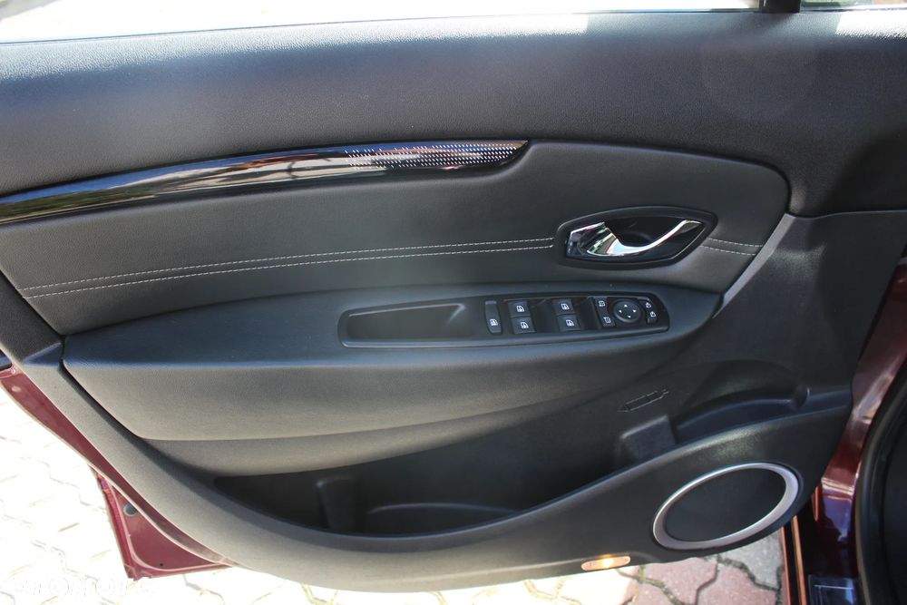 Renault Grand Scenic - 12
