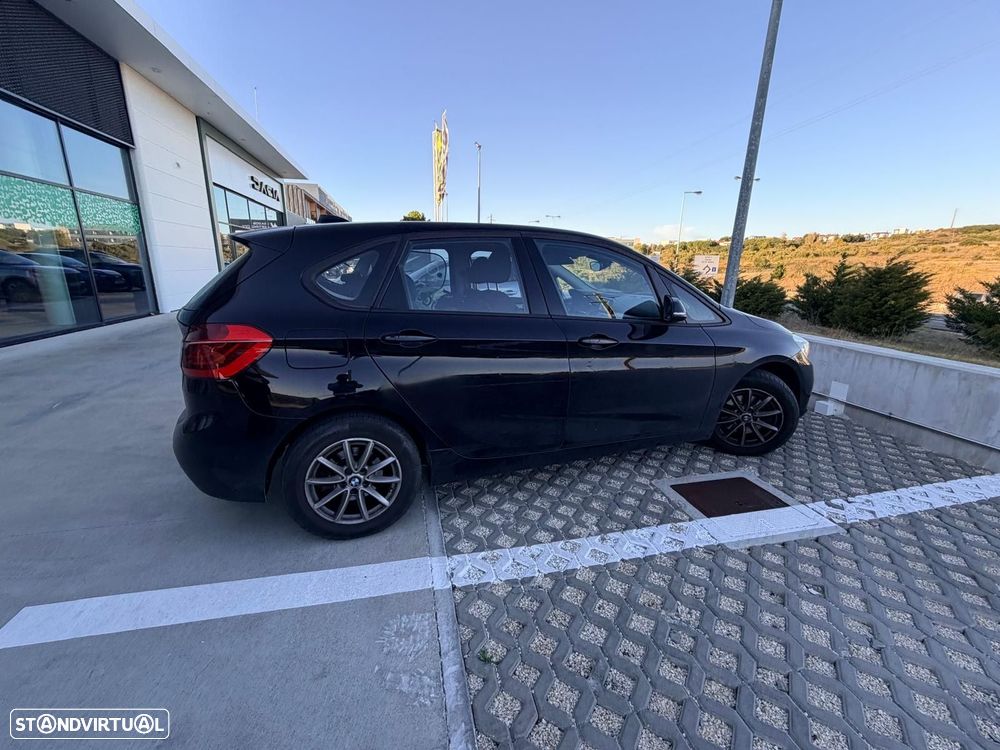 BMW 218 Active Tourer - 2