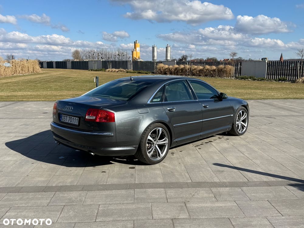 Audi A8 4.2 TDI Quattro - 12