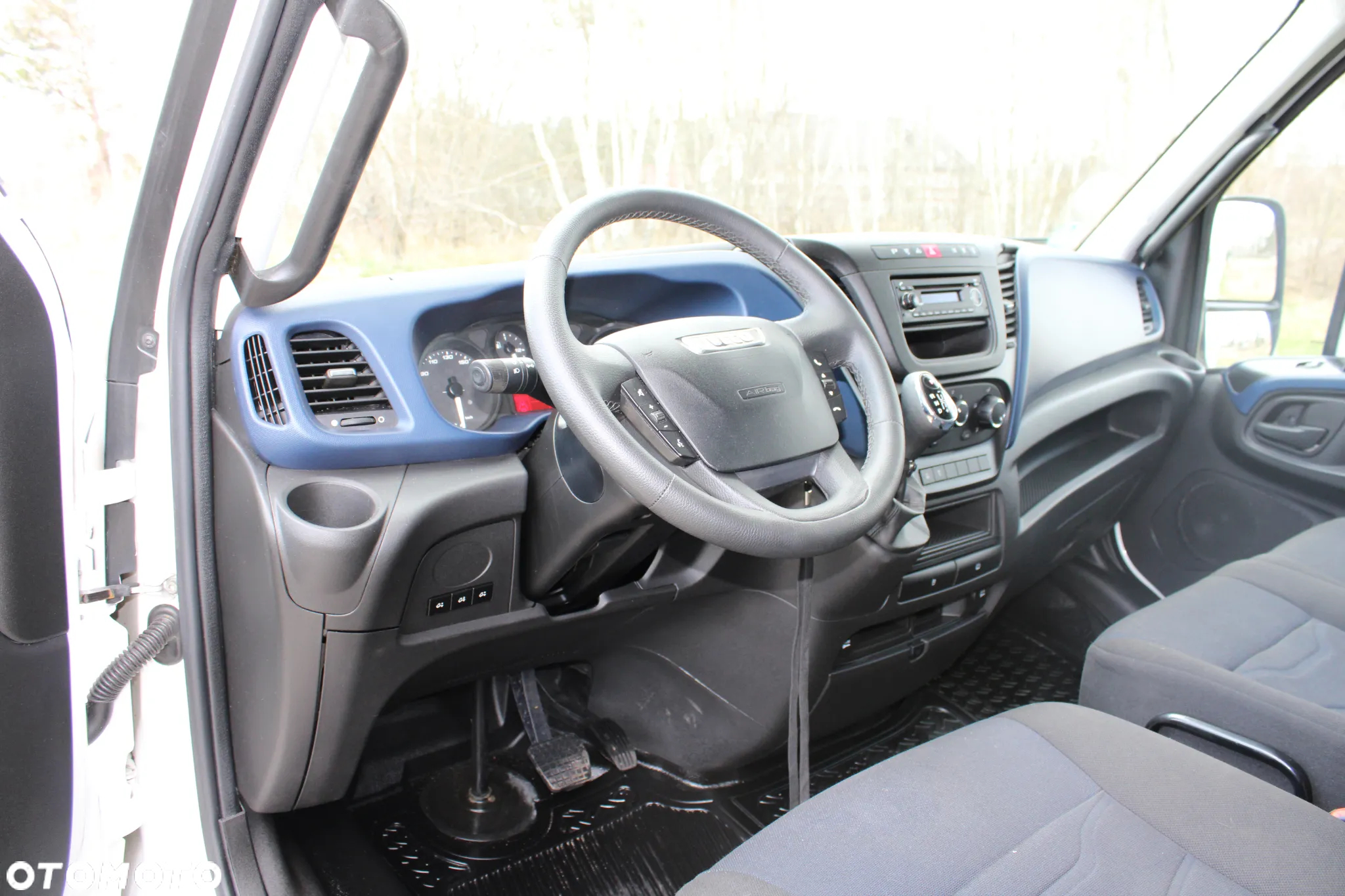 Iveco DAILY - 15