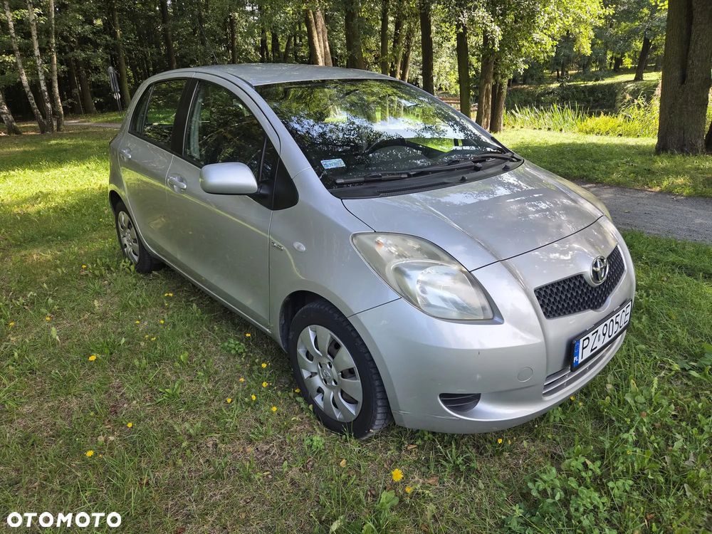 Toyota Yaris 1.4 D-4D Sol - 2
