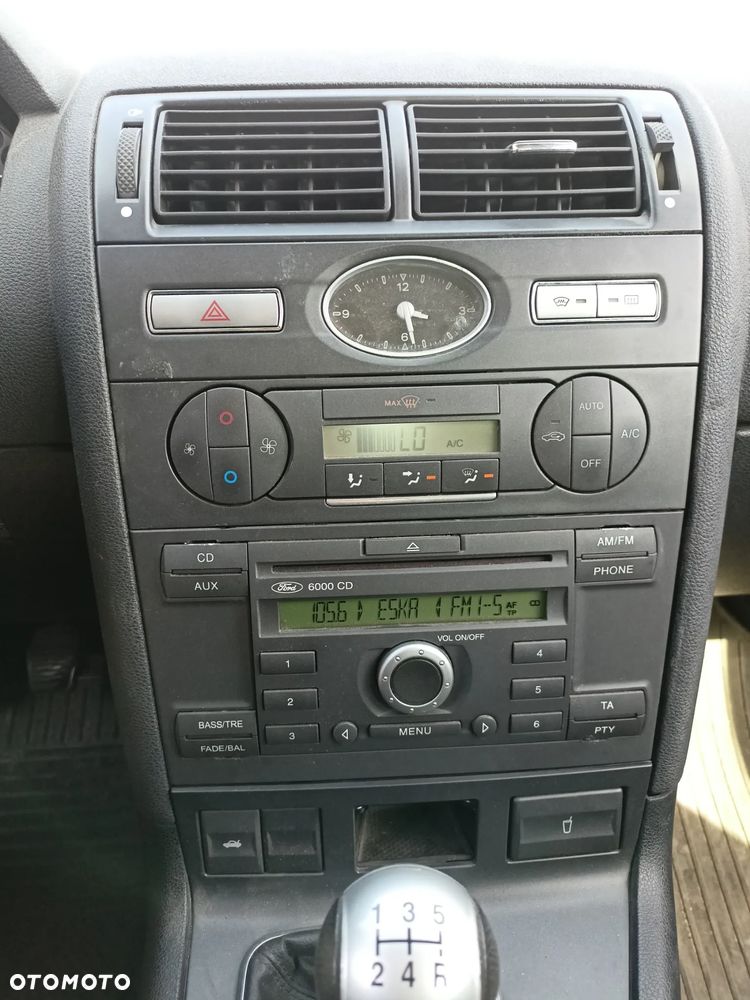 Ford Mondeo - 10