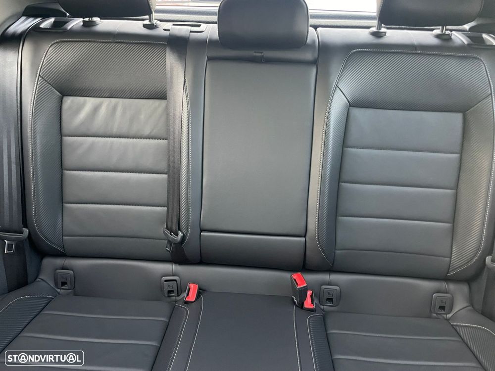 VW T-Roc 1.5 TSI R-Line DSG - 10