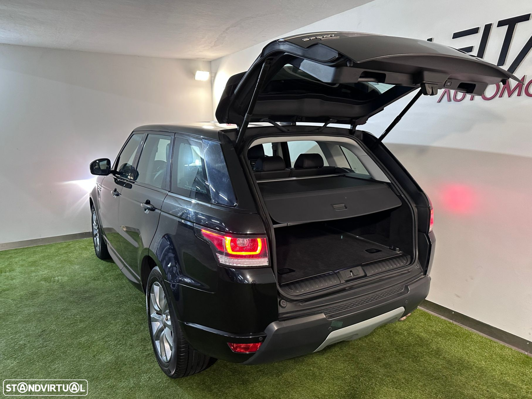 Land Rover Range Rover Sport 2.0 SD4 HSE - 28
