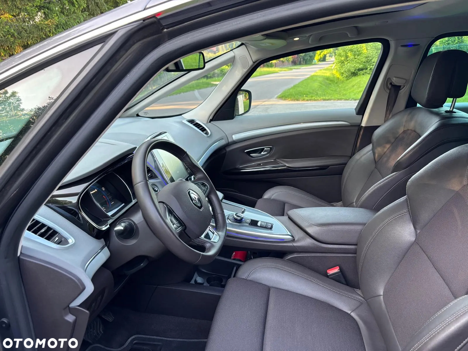 Renault Espace 1.6 dCi Energy Initiale Paris EDC 7os - 12